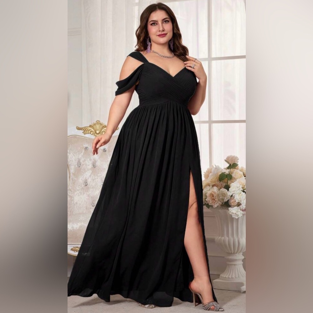 UNITHORSE Plus Size Women's Off-Shoulder Short Sleeve Chiffon Bridal Dress 3XL